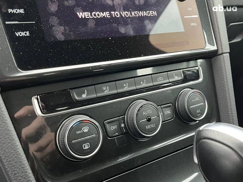 Volkswagen Golf 2020 белый - фото 22