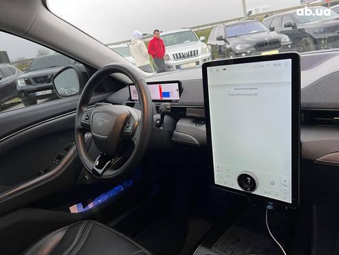 Ford Mustang Mach-E 2022 белый - фото 39