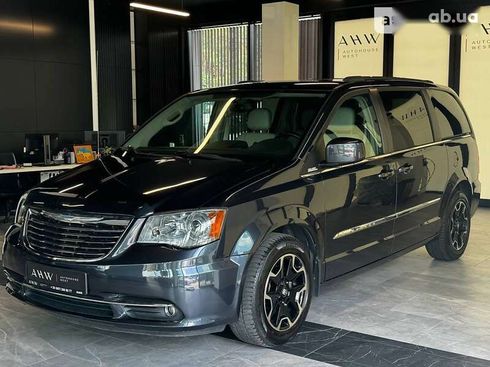 Chrysler town&country 2012 - фото 7