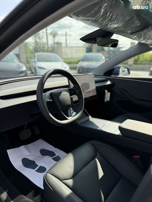 Tesla Model 3 2024 - фото 17