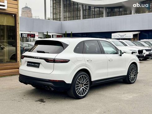 Porsche Cayenne 2018 - фото 10