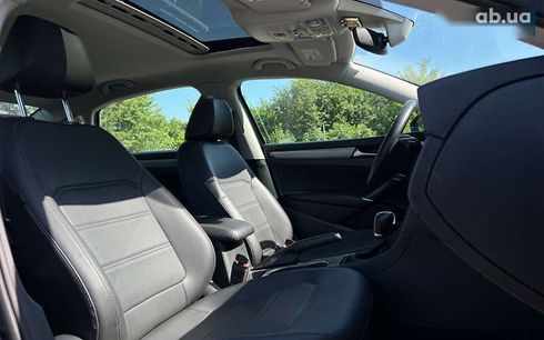 Volkswagen Passat 2020 - фото 9