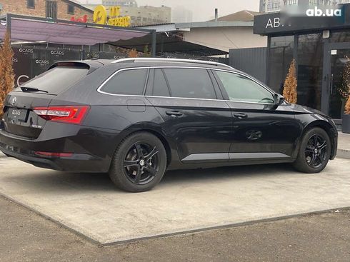 Skoda Superb 2015 - фото 4