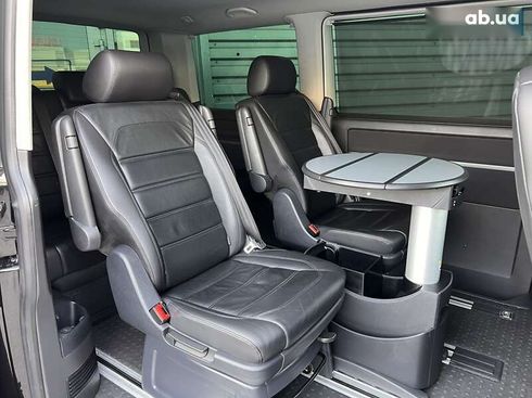 Volkswagen Multivan 2016 - фото 25