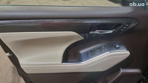 Toyota Highlander 2022 - фото 12