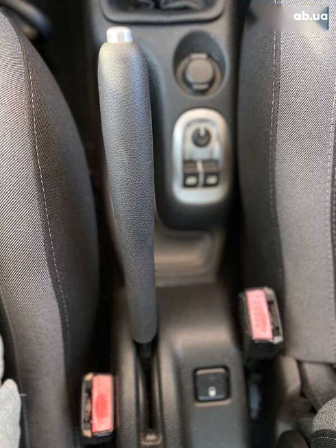 Peugeot 206 2009 - фото 29