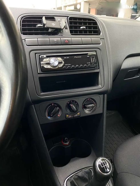 Volkswagen Polo 2012 - фото 20