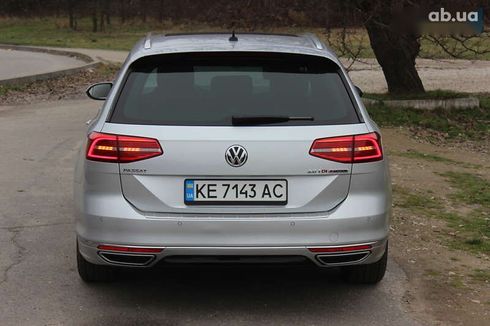 Volkswagen Passat 2015 - фото 11