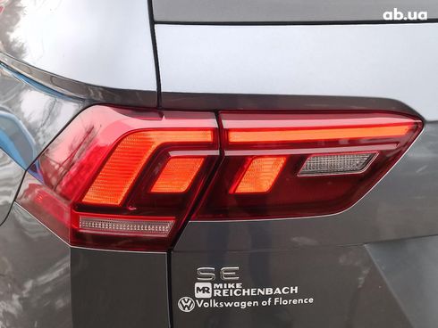Volkswagen Tiguan 2022 серый - фото 11