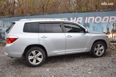 Toyota Highlander 2008 серый - фото 4