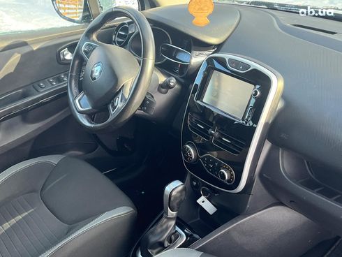 Renault Clio 2016 белый - фото 17