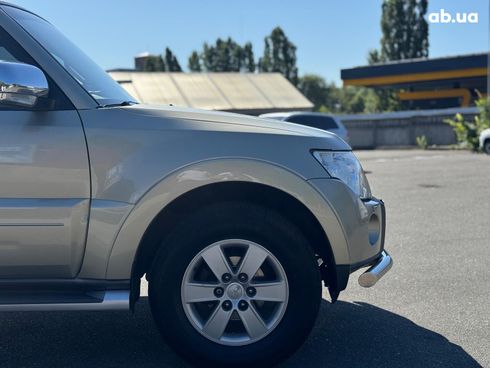 Mitsubishi Pajero Wagon 2008 бежевый - фото 14
