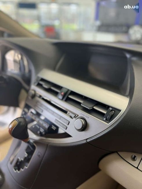Lexus RX 2010 - фото 25