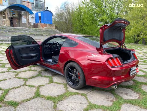 Ford Mustang 2016 красный - фото 32