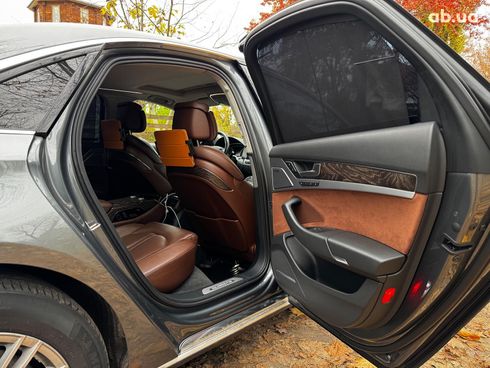 Audi A8 2016 серый - фото 42