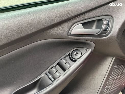 Ford Focus 2015 красный - фото 13