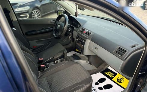 Skoda Fabia 2003 - фото 21