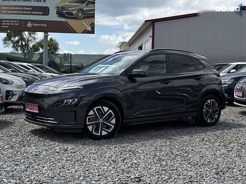 Hyundai Kona Electric 2021 - фото 11