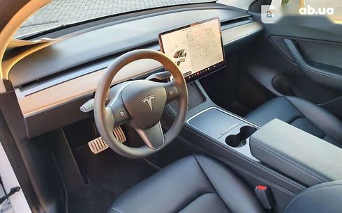 Tesla Model Y 2021 - фото 10