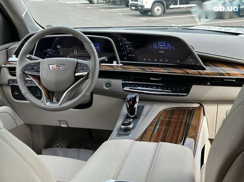 Cadillac Escalade 2022 - фото 12