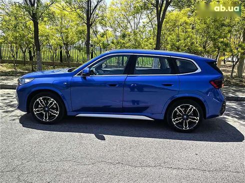 BMW iX1 2023 - фото 2