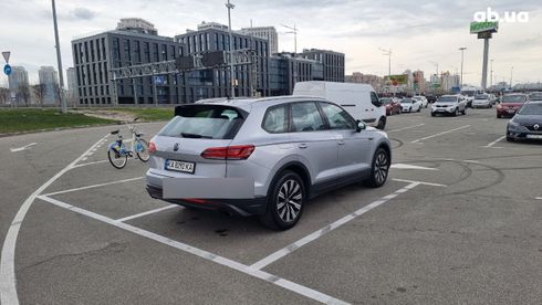 Volkswagen Touareg 2021 - фото 5