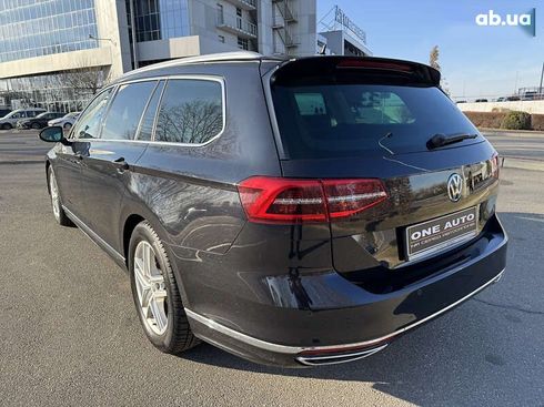 Volkswagen Passat 2016 - фото 11