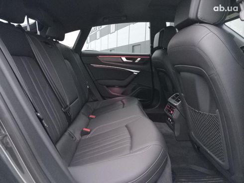 Audi A7 2019 серый - фото 16