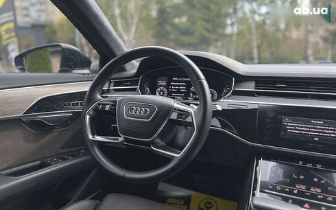 Audi A8 2018 - фото 12