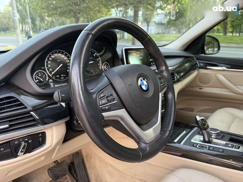BMW X5 2015 - фото 12