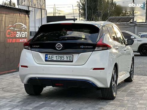 Nissan Leaf 2018 - фото 13