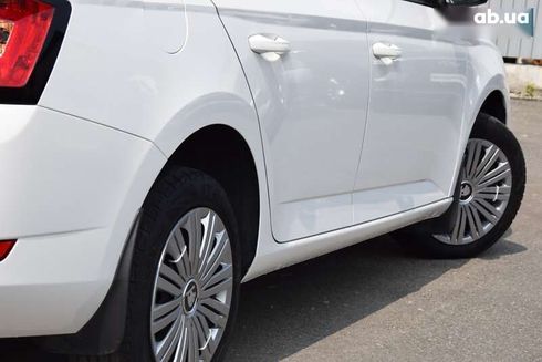 Skoda Fabia 2021 - фото 30