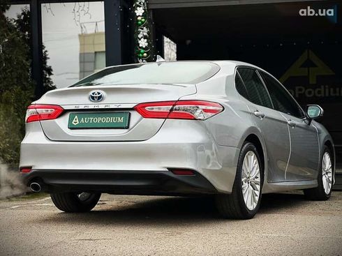 Toyota Camry 2018 - фото 19