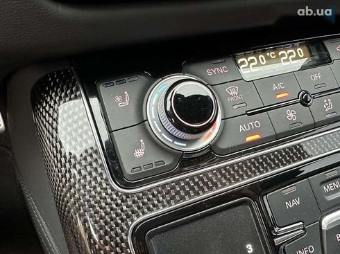 Audi S8 2015 - фото 28