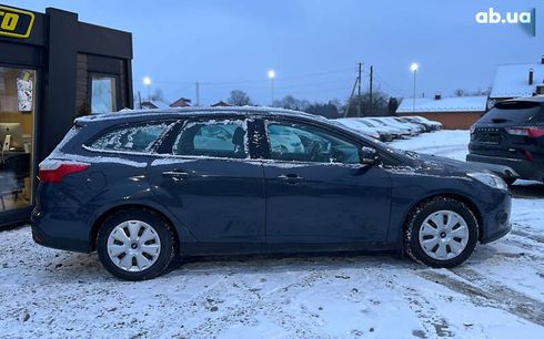 Ford Focus 2011 - фото 9