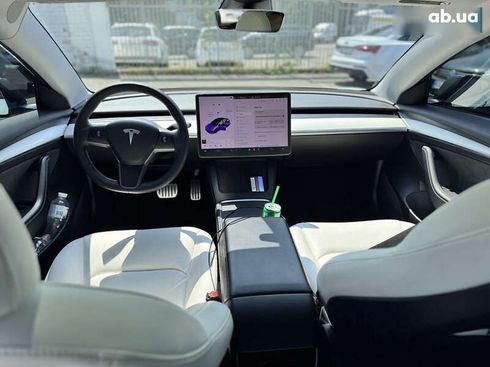 Tesla Model 3 2021 - фото 9