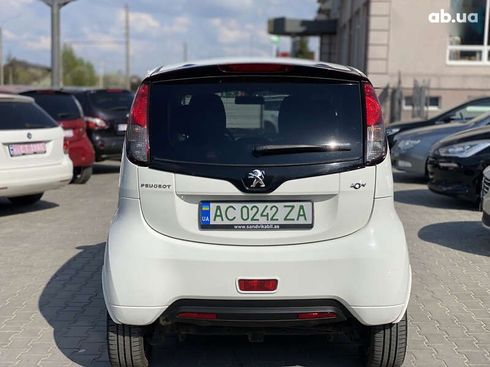 Peugeot iOn 2011 - фото 13