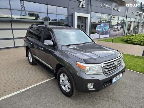 Toyota Land Cruiser 2012 - фото 12