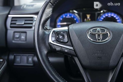 Toyota Camry 2015 - фото 15