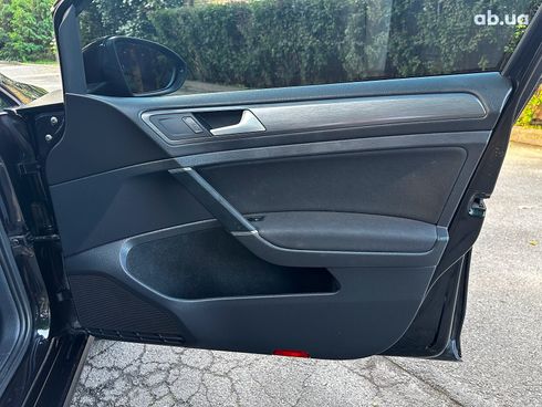 Volkswagen e-Golf 2017 черный - фото 61