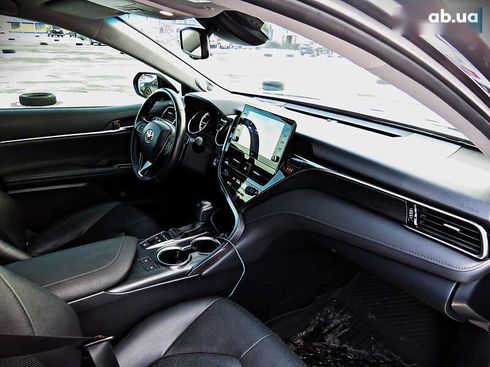 Toyota Camry 2021 - фото 24