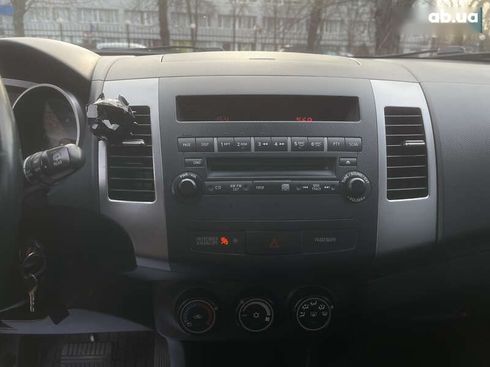 Mitsubishi Outlander 2006 - фото 29
