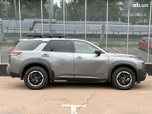 Nissan Pathfinder 2023 - фото 2