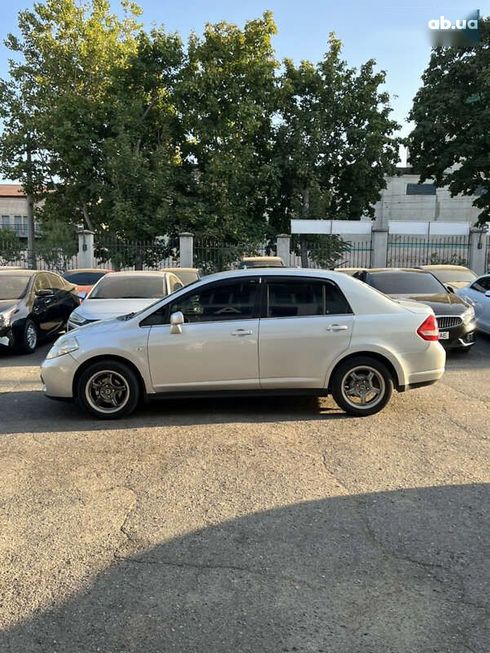 Nissan Tiida 2008 - фото 8