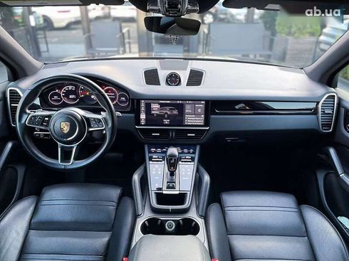 Porsche Cayenne 2019 - фото 29