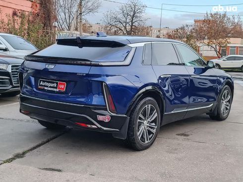 Cadillac Lyriq 2023 синий - фото 19