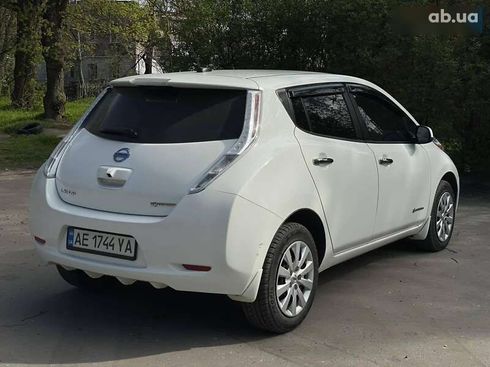 Nissan Leaf 2016 - фото 9