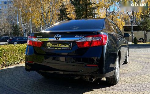 Toyota Camry 2014 - фото 7