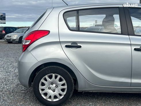 Hyundai i20 2011 серый - фото 11