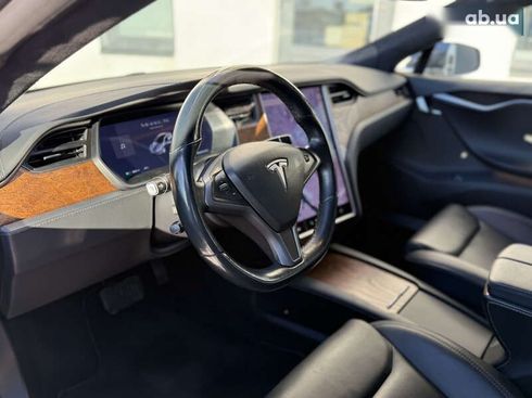 Tesla Model S 2020 - фото 17